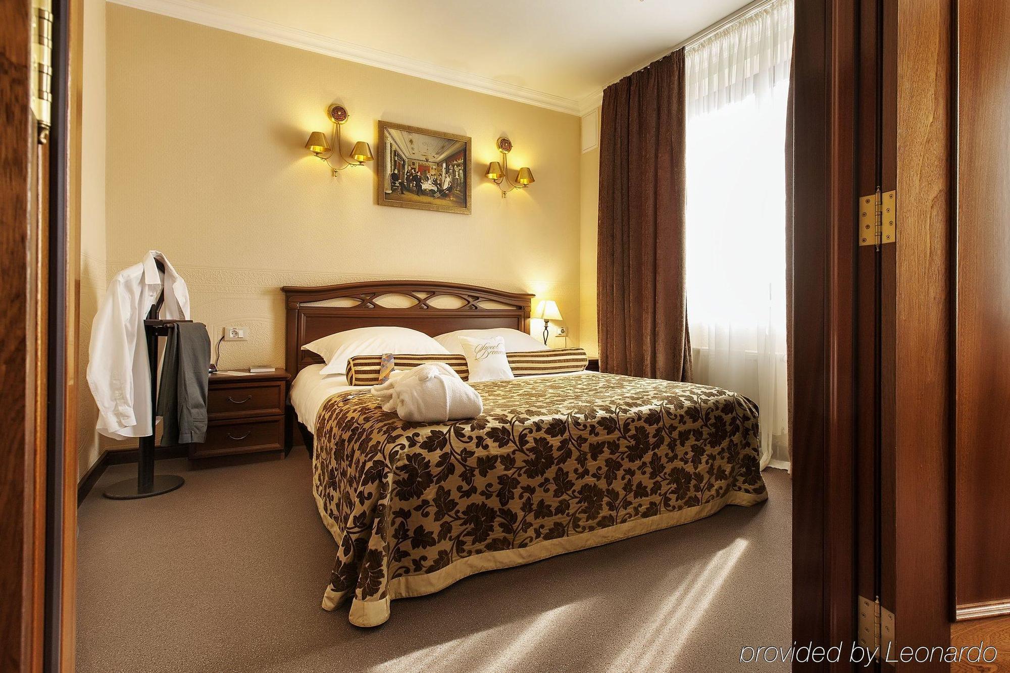 חארקיב Chichikov Hotel מראה חיצוני תמונה